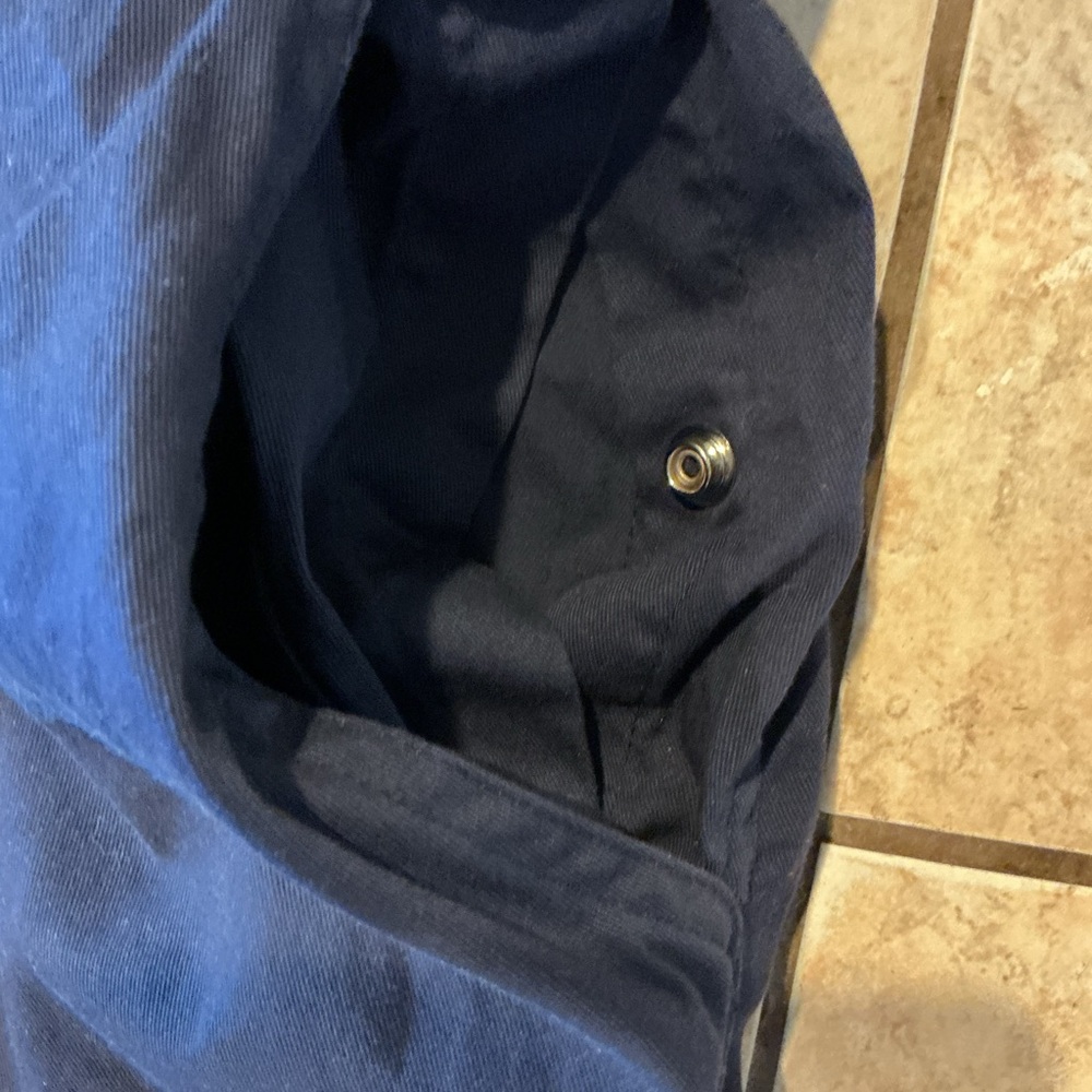 Note it is missing one metal button. - Picture 5 of 14